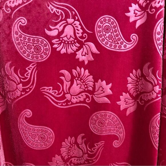 RUBY RD. PAISLEY VELVET EMBOSSED TEE PLUS SIZE 2X, 3X KEY HOLE NECK 3/4 SLEEVES - Picture 7 of 10